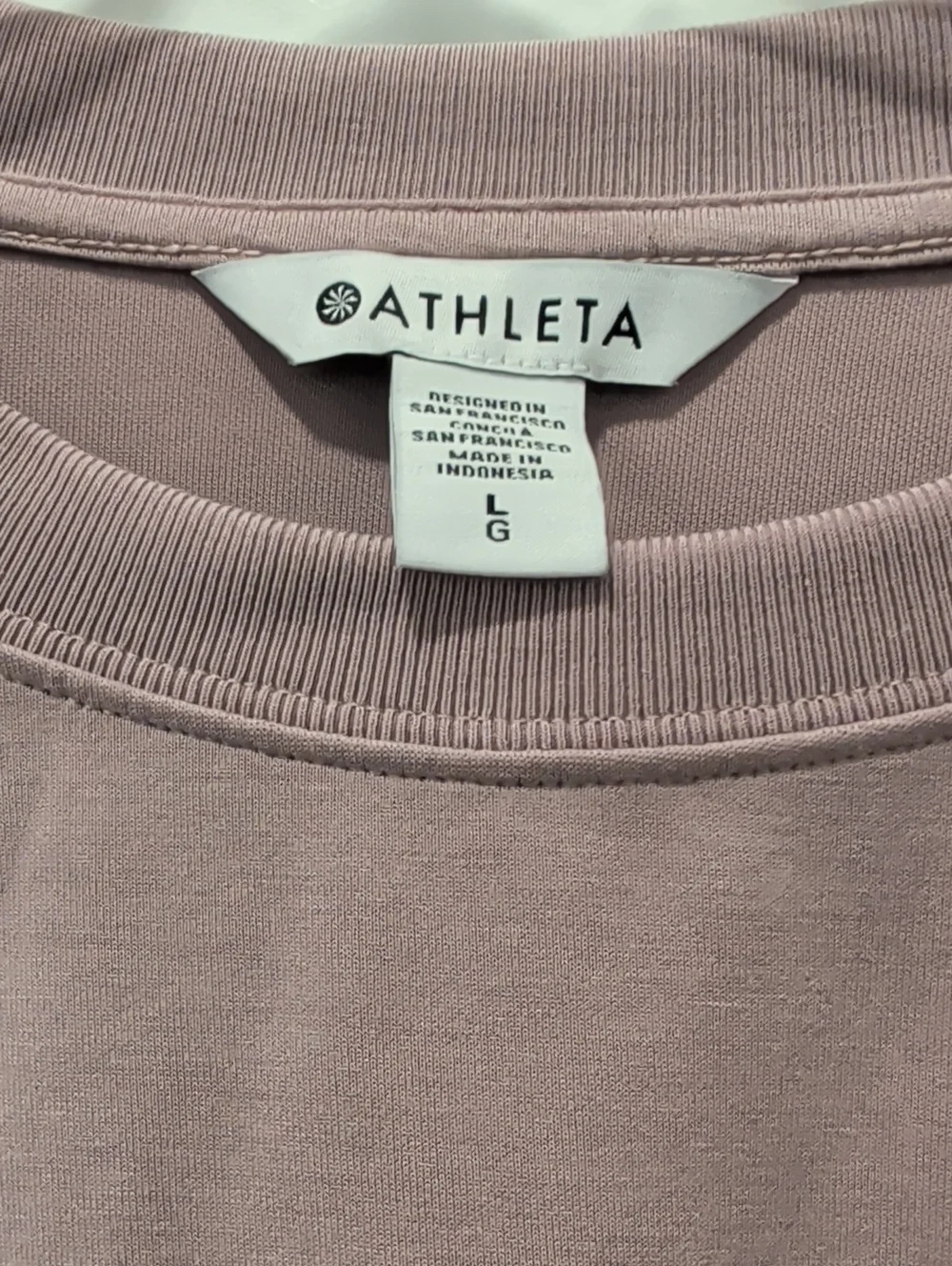 Athleta Mauve Seasoft Crop Tee - Picture 2 of 3